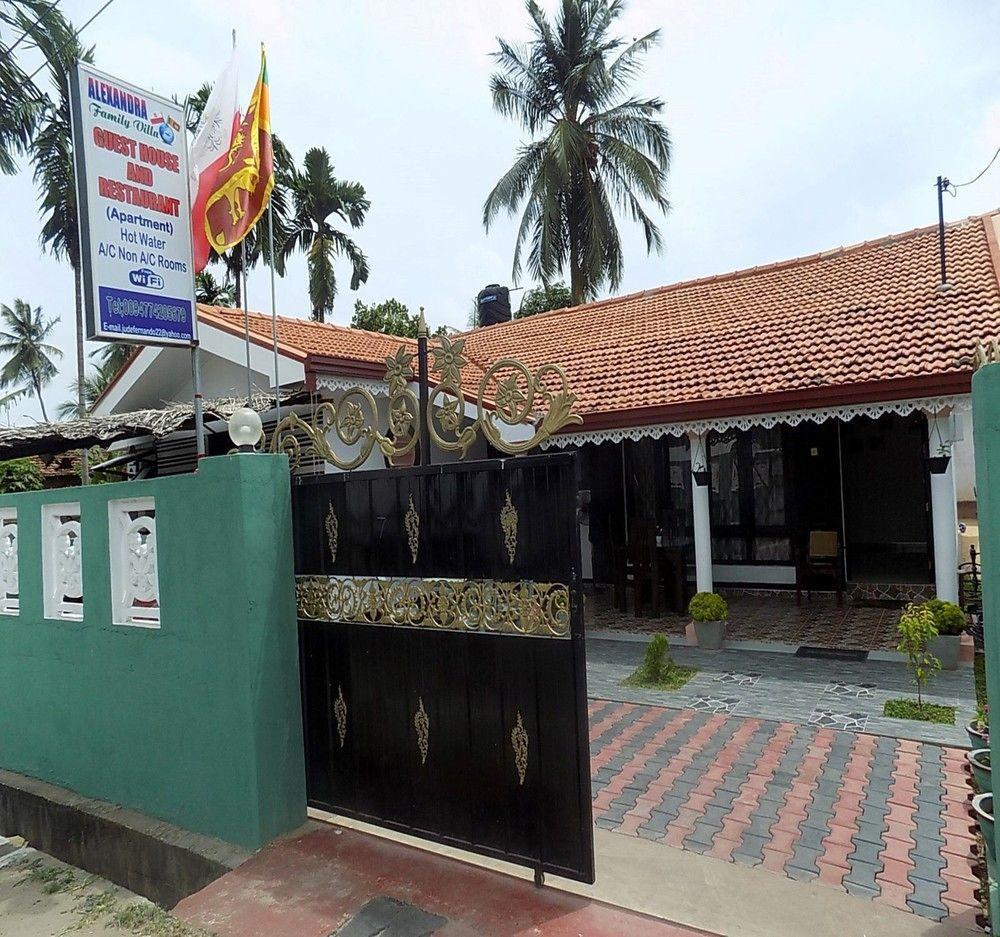 Alexandra Family Villa Negombo Esterno foto