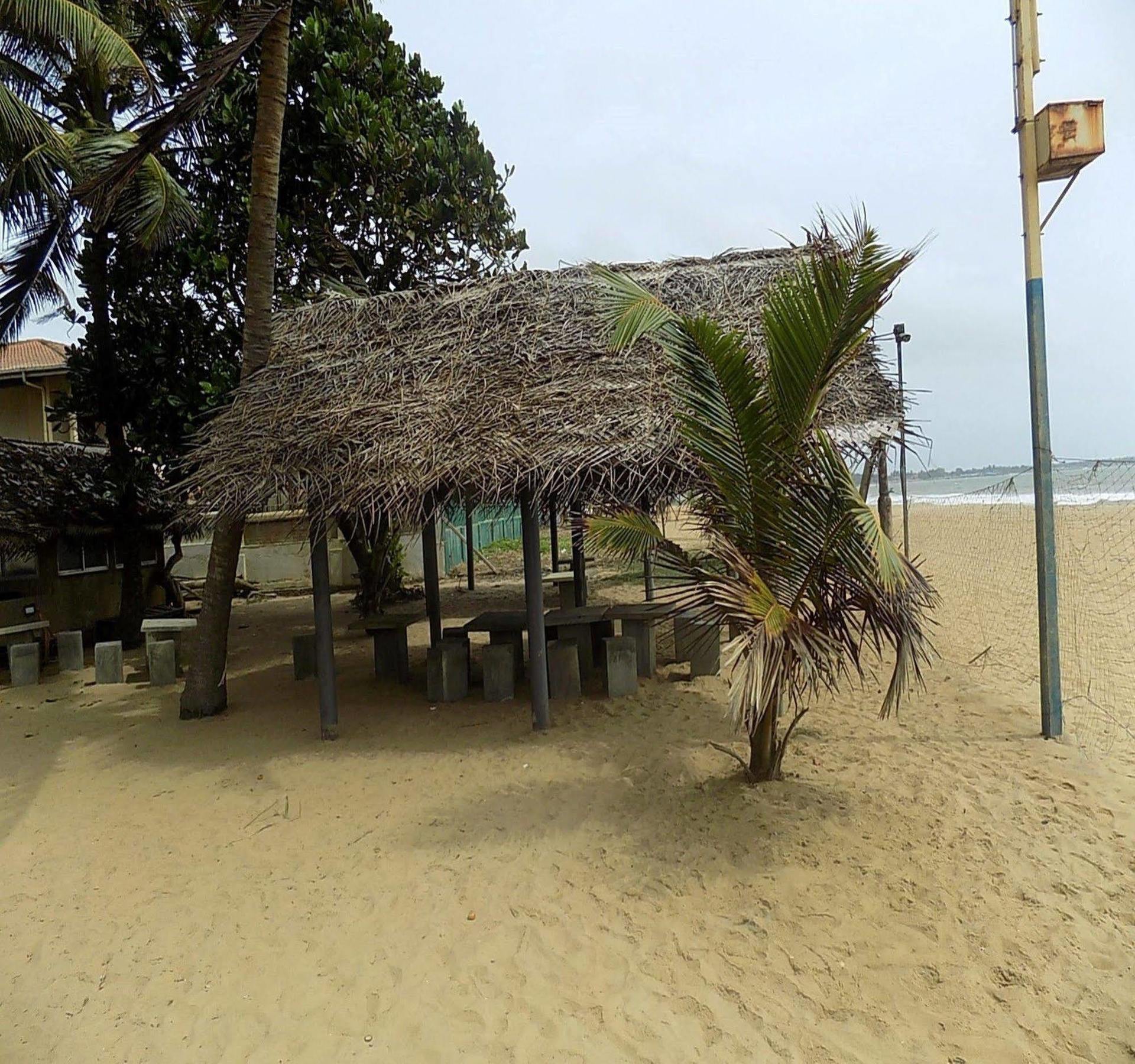 Alexandra Family Villa Negombo Esterno foto